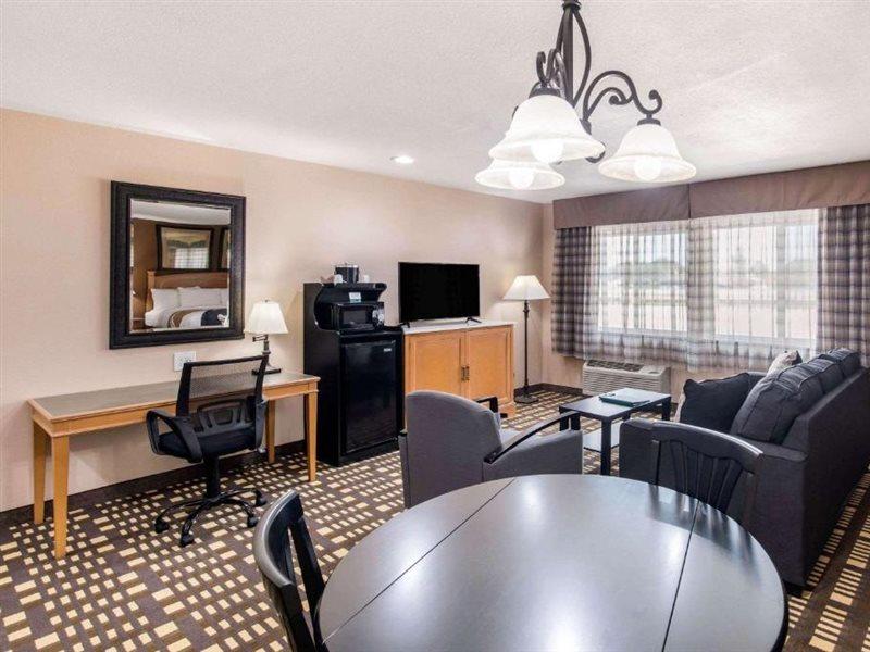 Quality Inn & Suites Plano East - Richardson Esterno foto