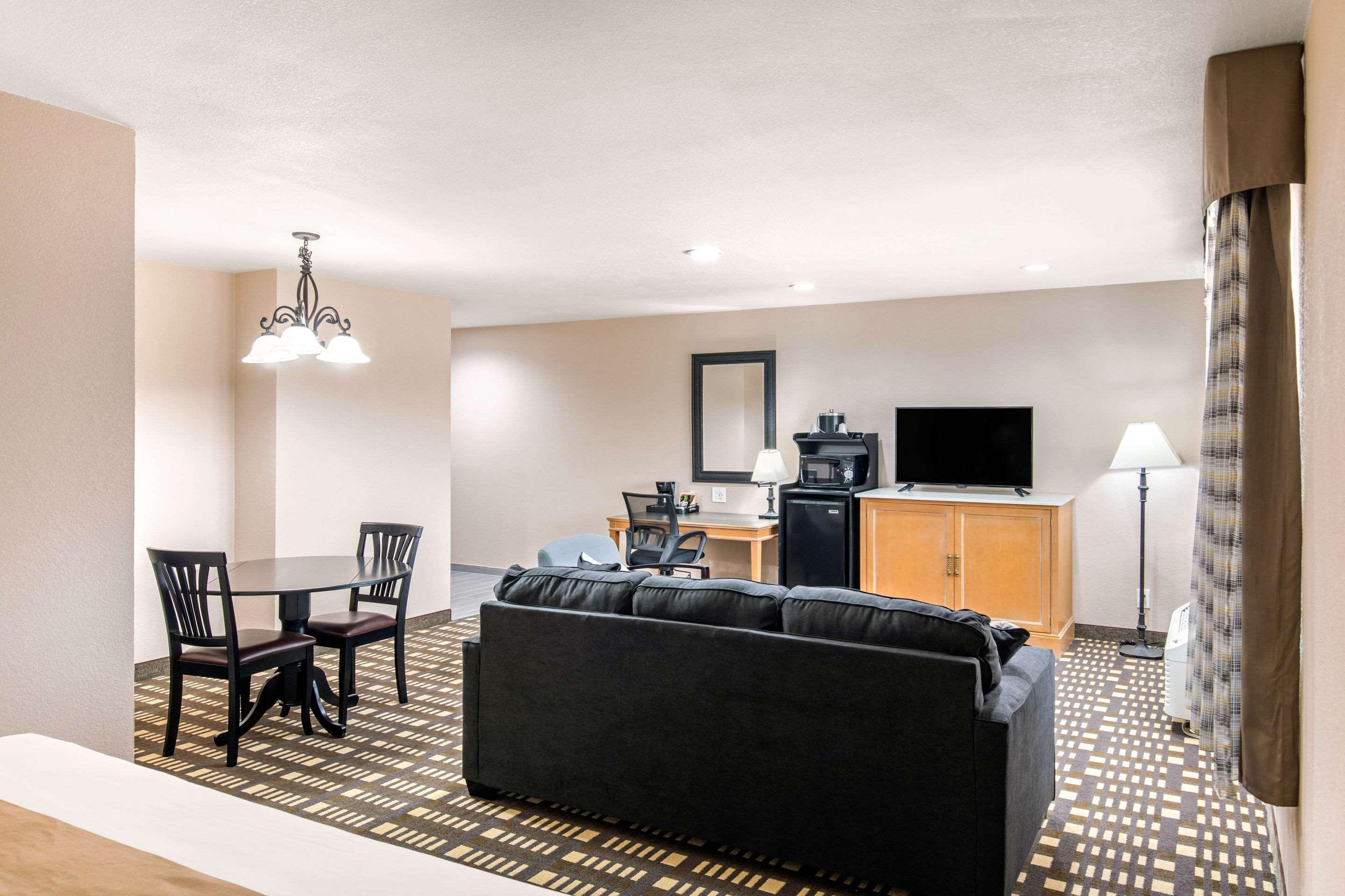 Quality Inn & Suites Plano East - Richardson Esterno foto